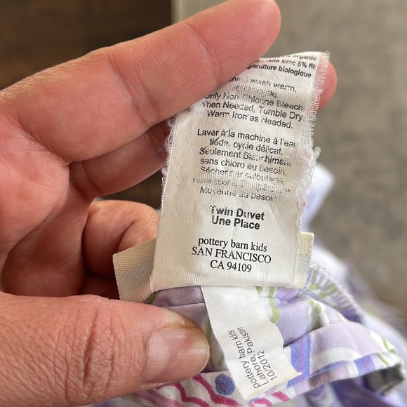 Pottery Barn Kids SAMANTHA Twin
Duvet Cover Lavender - Picture 7 of 7